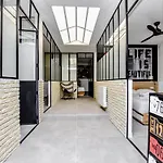 Spacious Apartment - 4Br-10P - Butte-Aux-Cailles